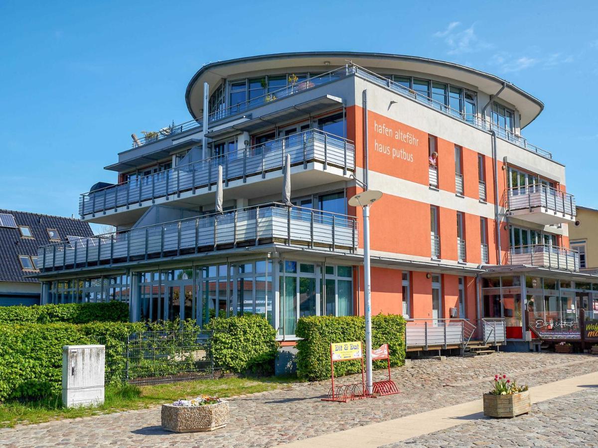 Haus Putbus In Altefaehr - Wg 3 Mit Panoramablick Apartment Екстериор снимка